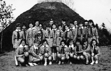 46. WDH z dru�ynow� pwd Urszul� Purol - inauguracja pracy w Szczepie Harcerskim nr 1 w roku szkolnym 1972/73